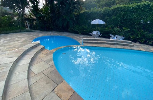 Praia da Enseada House | Apt. with swimming pool, 200m from Enseada-Ubatuba Beach- for 8 people