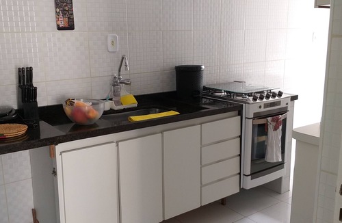 Vila Julia Apartment | APTO 250 METROS BEACH OF ENSEADA, RENOVATED, AIR COND, CLOTHES AND BED AND BATH, GORGEOUS
