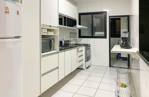 Tupi Apartment | Apto 3 quartos, 100m da praia, piscina e churrasqueira