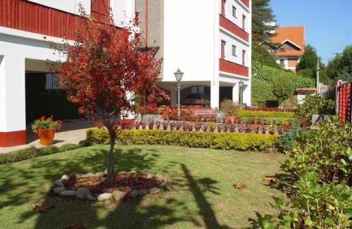 Vila Iara Apartment | Apto Aconchegante com Lareira e Varanda perto do Centrinho de Capivari