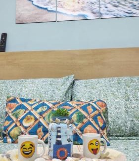 Umuarama Apartment | Apto Centro Ubatuba com Varanda Gourmet, Suíte e Piscina