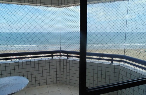 Guilhermina Apartment | APTO FRENTE SEA HIGH STANDARD # beach service courtesy #