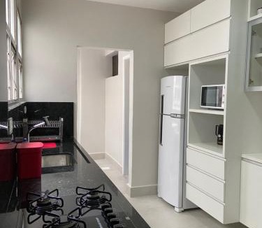 Vila Julia Apartment | APTO GUARUJA ENSEADA 4 QUARTOS COM WiFi