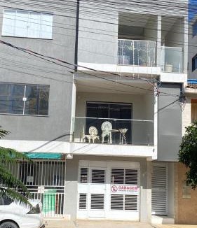 Guriri Apartment | Apto no centro comercial de guriri, 2 garagens andar térreo