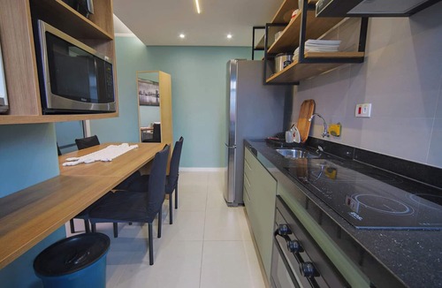 Vila Balnearia Apartment | Apto pet friendly com garagem a 100m do mar