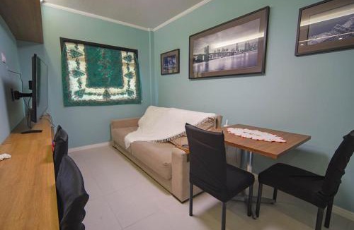 Vila Balnearia Apartment | Apto pet friendly com garagem a 100m do mar