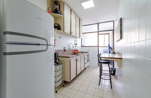 Jardim Belmar Apartment | Ar Condicionado Wi-fi Vaga Coberta Perto da Praia