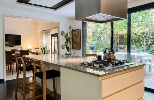 Villa Ballester House | Large Families · in Villa Ballester · Northern Greater Buenos Aires