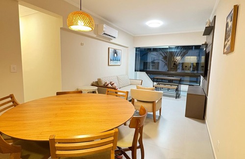 Prainha Apartment | Beachfront Apartment in Martim de Sá Beach, Caraguatatuba, for up to 8 people.