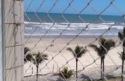 Jardim Real Apartment | Beachfront apartment with 500MB Wi-Fi.