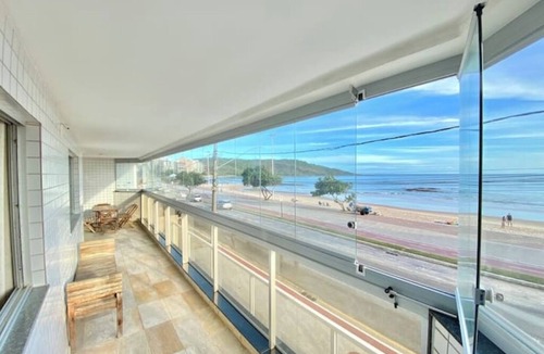 Praia do Morro Apartment | Beachfront Apartment with Spectacular Views