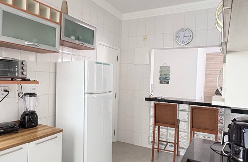 Pitangueiras Apartment | Beachfront Apartment in Guarujá with Beach Service - Pitangueiras Beach