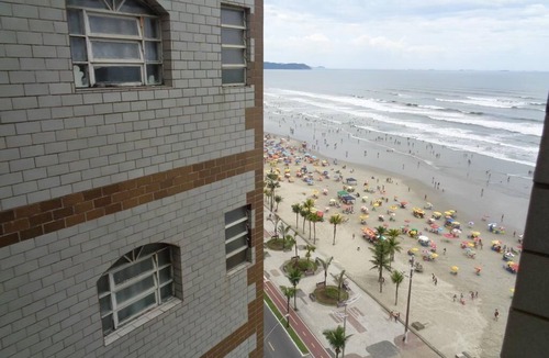 Vila Assuncao Apartment | Beachfront Apartment with 01 Bedroom in Praia Grande - SP
