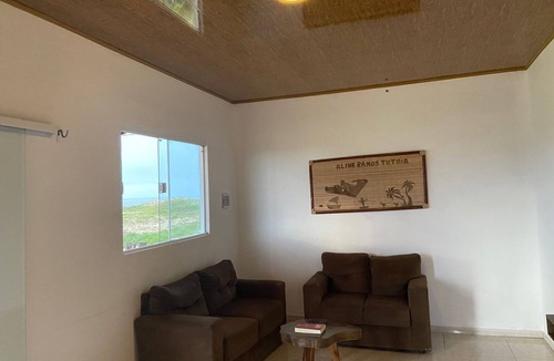Tutoia Ski Chalet | Beachfront chalet with TV, internet, and air conditioning.
