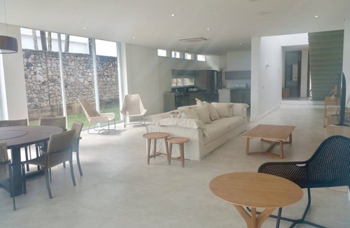 Maresias House | Beachfront house in Maresias