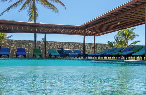 Caponga Apartment | Beachfront Studio with Pool Caponga