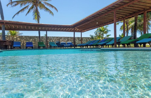 Caponga Apartment | Beachfront Studio with Pool Caponga