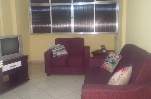 Ponta da Praia Apartment | Beautiful apartment in Santos, in Ponta da Praia (channel 6, near Guarujá) 100m from the beach.