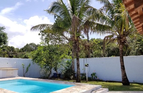 Jardim Rafael House | Beautiful beach house with pool in Bertioga!
