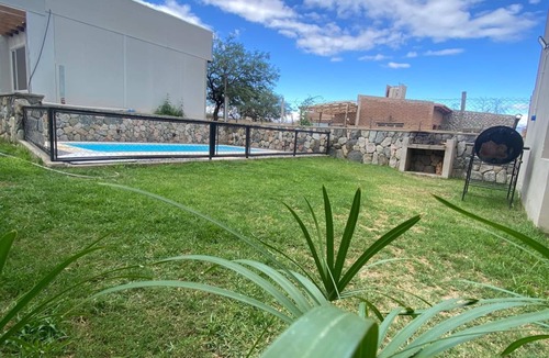 Cafayate Cabin | Beautiful cabin with pool for 5, with a spectacular view of the mountains.