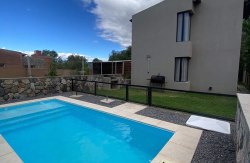 Cafayate Cabin | Beautiful cabin with pool for 5, with a spectacular view of the mountains.