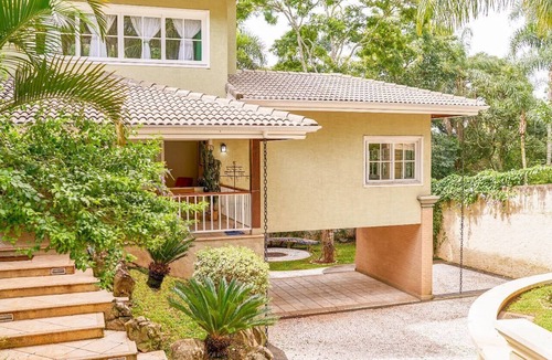 Mairipora House | Beautiful family farm near buffets