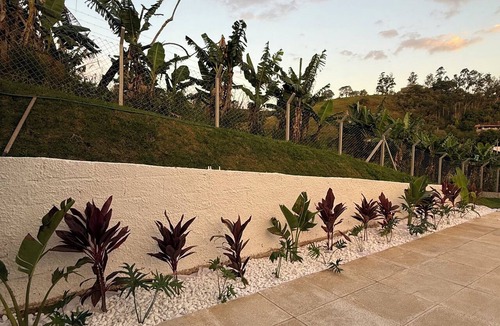 Salto de Pirapora Hotel | Beautiful, fully equipped, and cozy country house for 10 people comfortably.