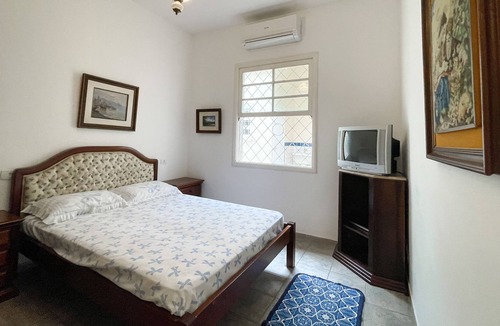 Jardim Itagua House | Beautiful house with 4 bedrooms (Air Conditioning) 100 mts from the beach