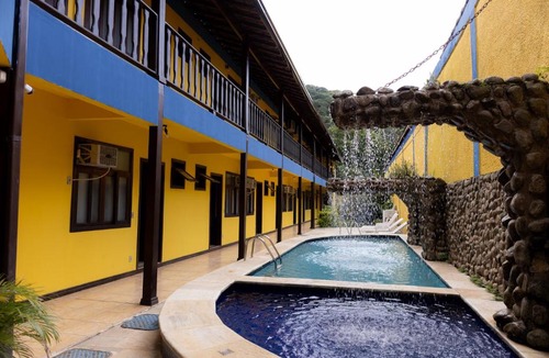 Vila do Abraao Hotel | Bella Pousada