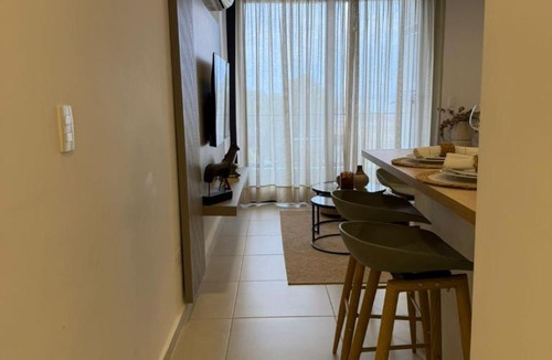 Encarnacion Apartment | Bello apartamento en edificio Vivo Costanera Frente a la playa! Con Parking