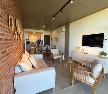 Encarnacion Apartment | Bello departamento en Encarnación de 2 Habitaciones con Parking!