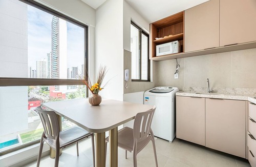Torre Apartment | Botanik With Coworking, Pet Place, and Skyview By Carpediem