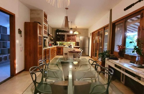 Arraial d'Ajuda Cottage | Arraial d'ajuda - house with 4 bedrooms - central area - near Rua Mucugê.
