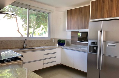 Lagoa da Conceicao House | Residence in the Conceição lagoon