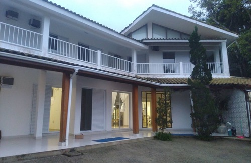 Guarutuba House | Spacious house with 8 suites in Guaratuba Bertioga, with party room.