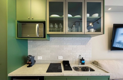 Santo Amaro House | Brooklin Studio: US Consulate & Racetrack