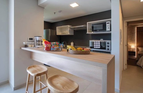 Asuncion Apartment | Business Apt, Workspace, Pool & Gym, Near Malls