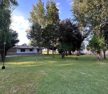 Mendoza Wine Region House | Cabaña con parque en Tupungato