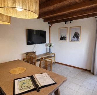 Playa Bonita Apartment | Cabaña La Calandria
