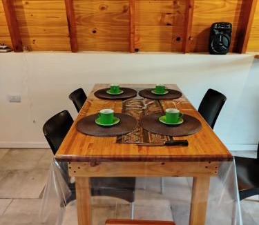 San Miguel del Monte House | Cabaña Los colibríes
