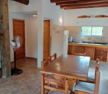 Los Reartes Ski Chalet | CABAÑA PRIVADA NALÚ 2, Villa Ciudad Parque a 150m Río Los Reartes