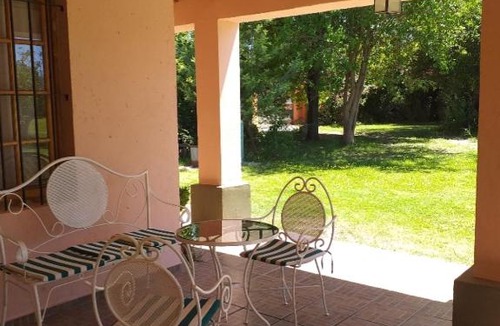 San Rafael House | Cabaña rose