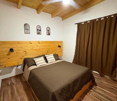 Alta Gracia Apartment | Cabaña tranquila y gran parque ideal para parejas