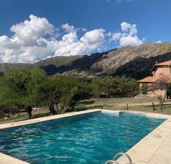 Chacabuco Department Cabin | Cabañas de Montaña San Miguel