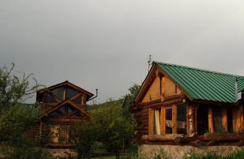 Dr. Enrique Zarate Cabin | Cabañas El Milagro