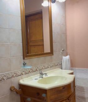 Bajo Lunlunta Ski Chalet | Cabañas Las Rosas