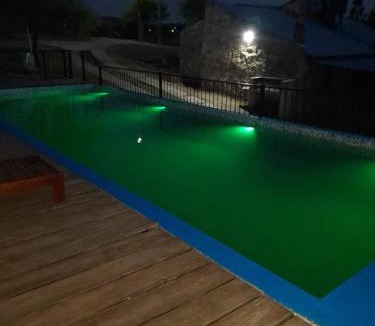 Bialet Masse Cabin | Cabañas Wasirumi Pileta y bajada al Rio