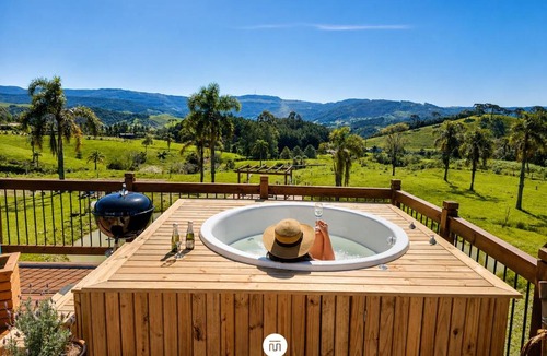 Rancho Queimado House | Cabana Pôr-do-Sol com Jacuzzi - Rancho Queimado/SC