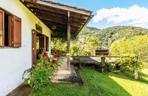 Bocaina de Minas Apartment | Cali: The Main House @ Casa Tlalli in Mirantao