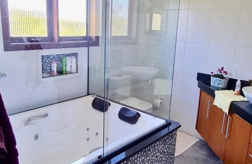 Jardim Manancial House | Casa 4 suítes em bairro de alto padrão proxima ao capivari